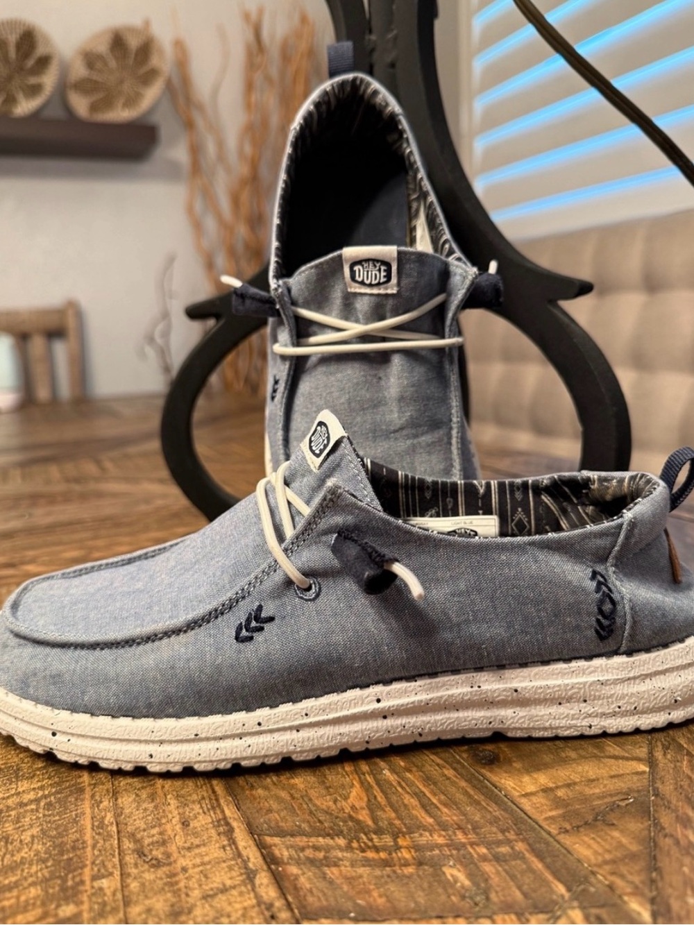 HEY DUDE Wendy Chambray Light Blue Slip-On Shoes W9